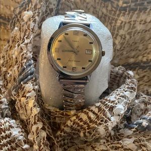 Vintage old watch , water resistant